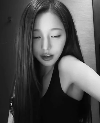 장원영 야드랑이 블랙드레스  페로몬 뿜는 미친 미모