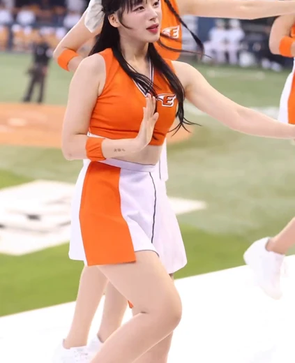 치어리더 하지원 허벅지 상킁한 고민중독