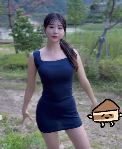 치어리더 천소윤 야드랑이 밀착 원피스 사복 몸매 집중하게 하는 Y존