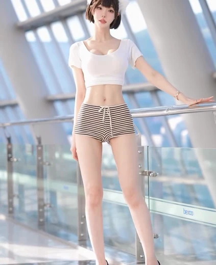 치어리더 민한나 알가슴골 매끈한 기럭지 몸매 ㄷㄷㄷ